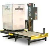Envolvedora automática de film estirable Orion Flex CTS con doble estación y cinta transportadora, con carga